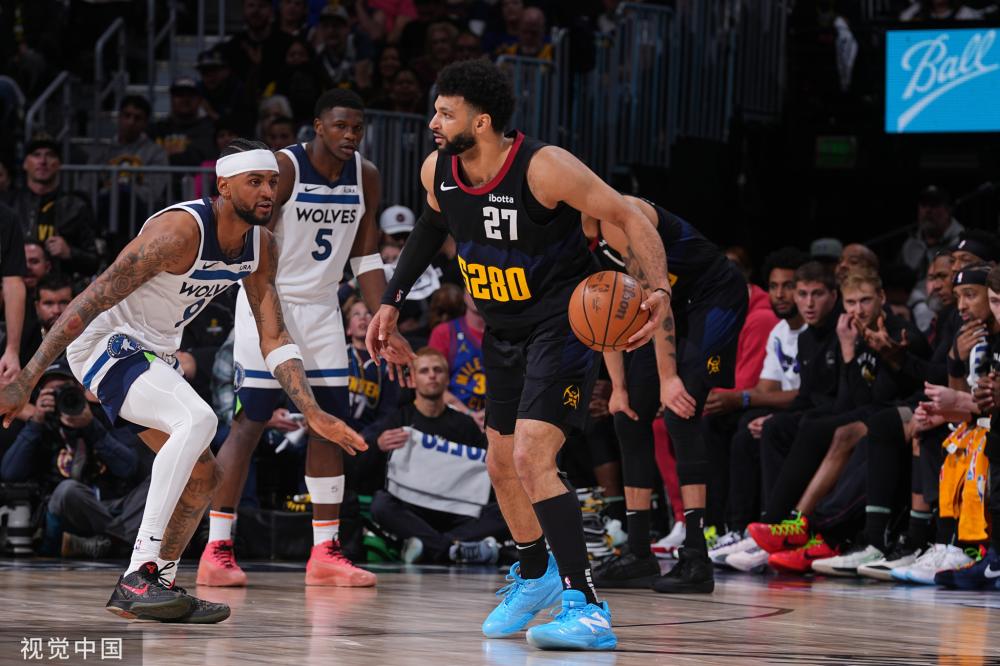 与球队年轻 与球队年轻