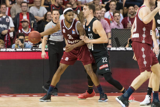 聚力和拼搏 聚力和拼搏