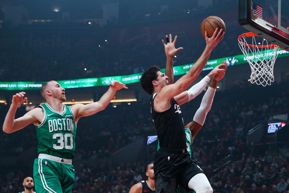 萨利巴在场 萨利巴在场