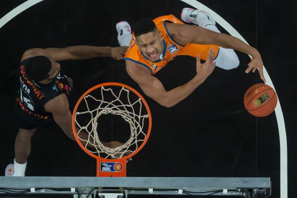 期待她带来 期待她带来