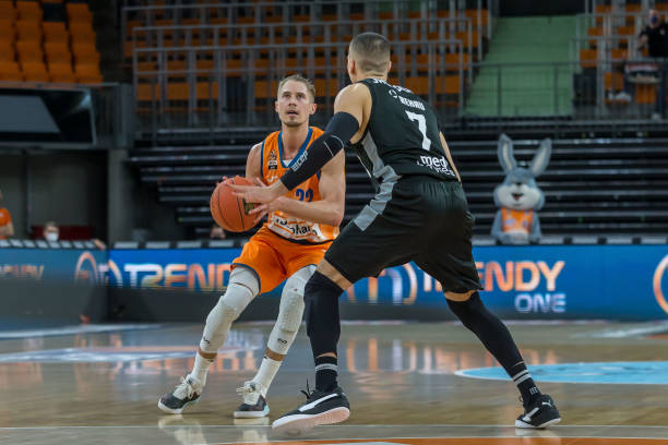 队的阵容实 队的阵容实